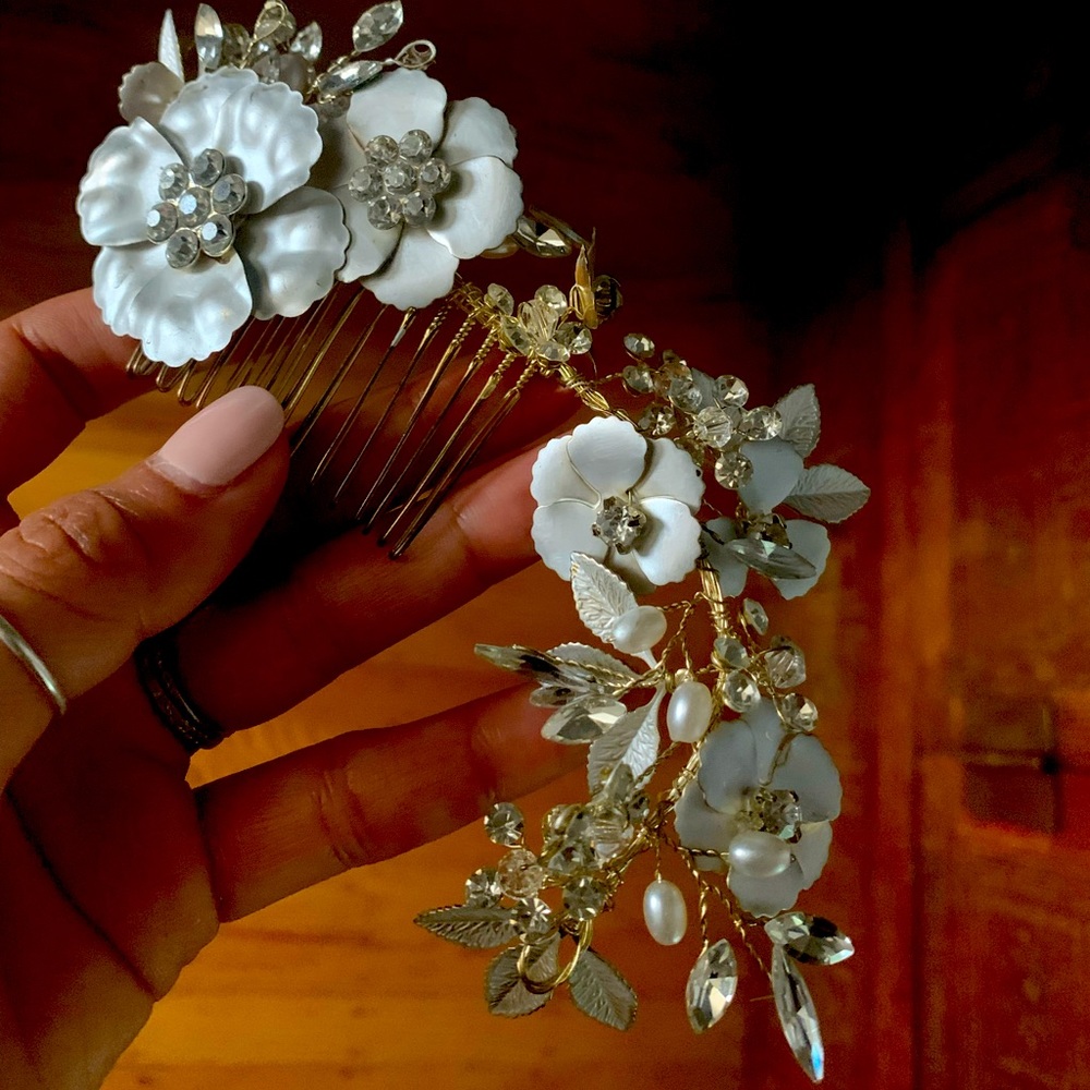 Bridal floral hair piece